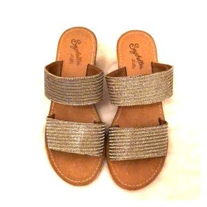 Seychelles wedge sandals made in Italy. Size 6